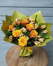 Букет цветов из:  Альстромерии и Розы в Пестриково