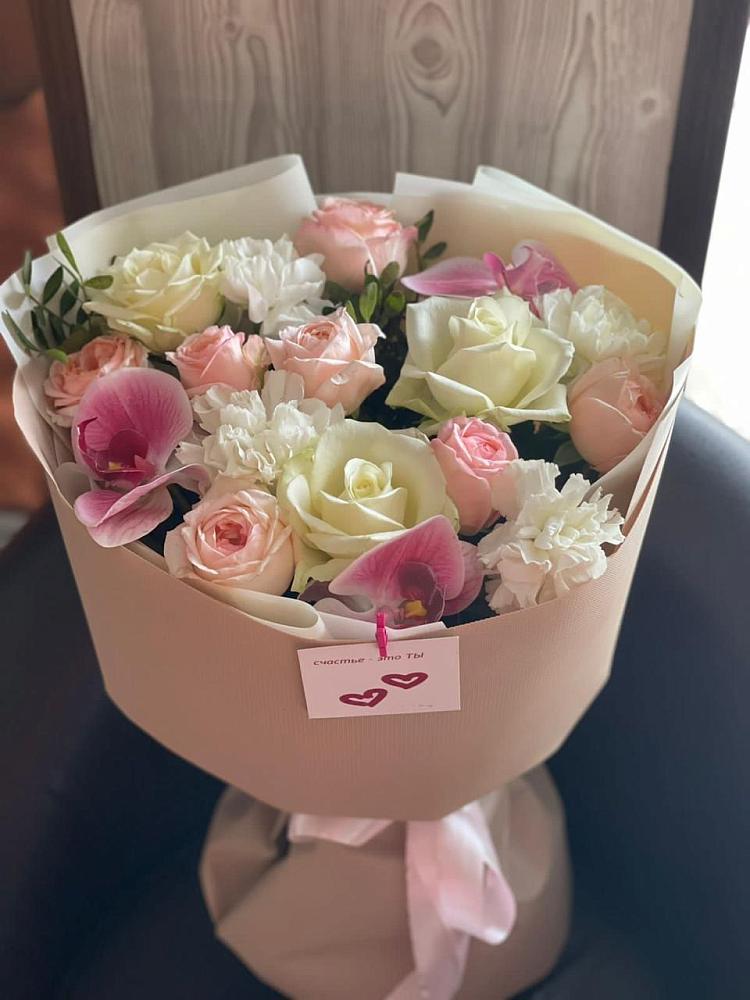 Букет цветов из: Орхидеи, Розы и Гвоздики в Пестриково