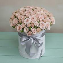 Цветочная композиция из Розы в шляпной коробке в Пестриково