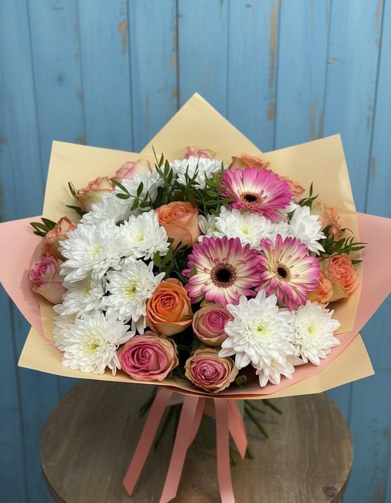 Букет цветов из: Розы, Герберы и Хризантемы в Пестриково