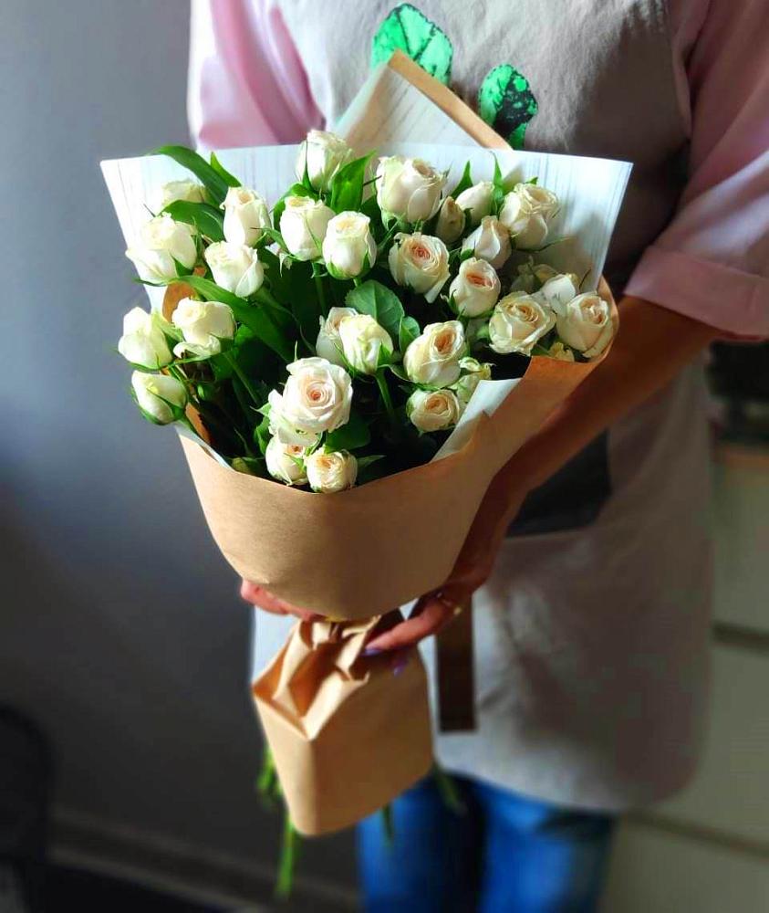 Букет цветов из: Розы в Пестриково