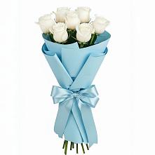 Букет 7 белых роз Проуд в Пестриково