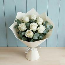 Букет Белые розы в Эвкалипте в Пестриково