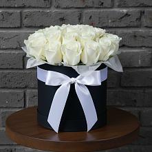 Цветочная композиция из Розы в шляпной коробке в Пестриково