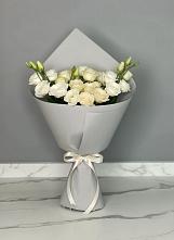 Букет цветов из:  Розы и Лизиантусы в Пестриково